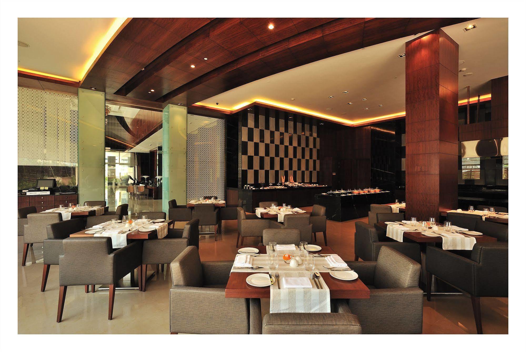 The Anya Hotel-Golf Course Road Gurgaon Zewnętrze zdjęcie